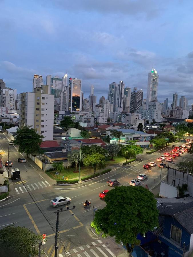 Encantos Dos Mares - Apartamento 5 - Balneário Camboriú Buitenkant foto