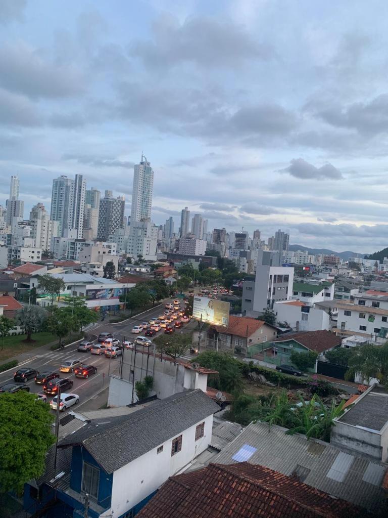 Encantos Dos Mares - Apartamento 5 - Balneário Camboriú Buitenkant foto